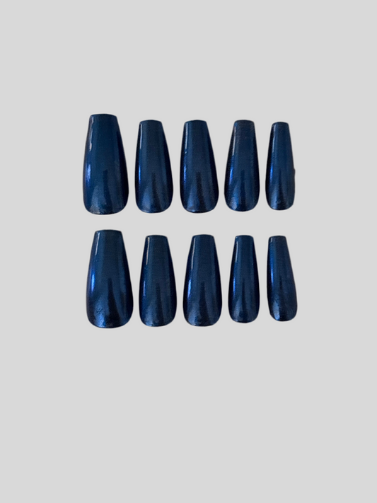 Midnight Aurora – Magnetic Chrome Cat Eye Press-On Nails