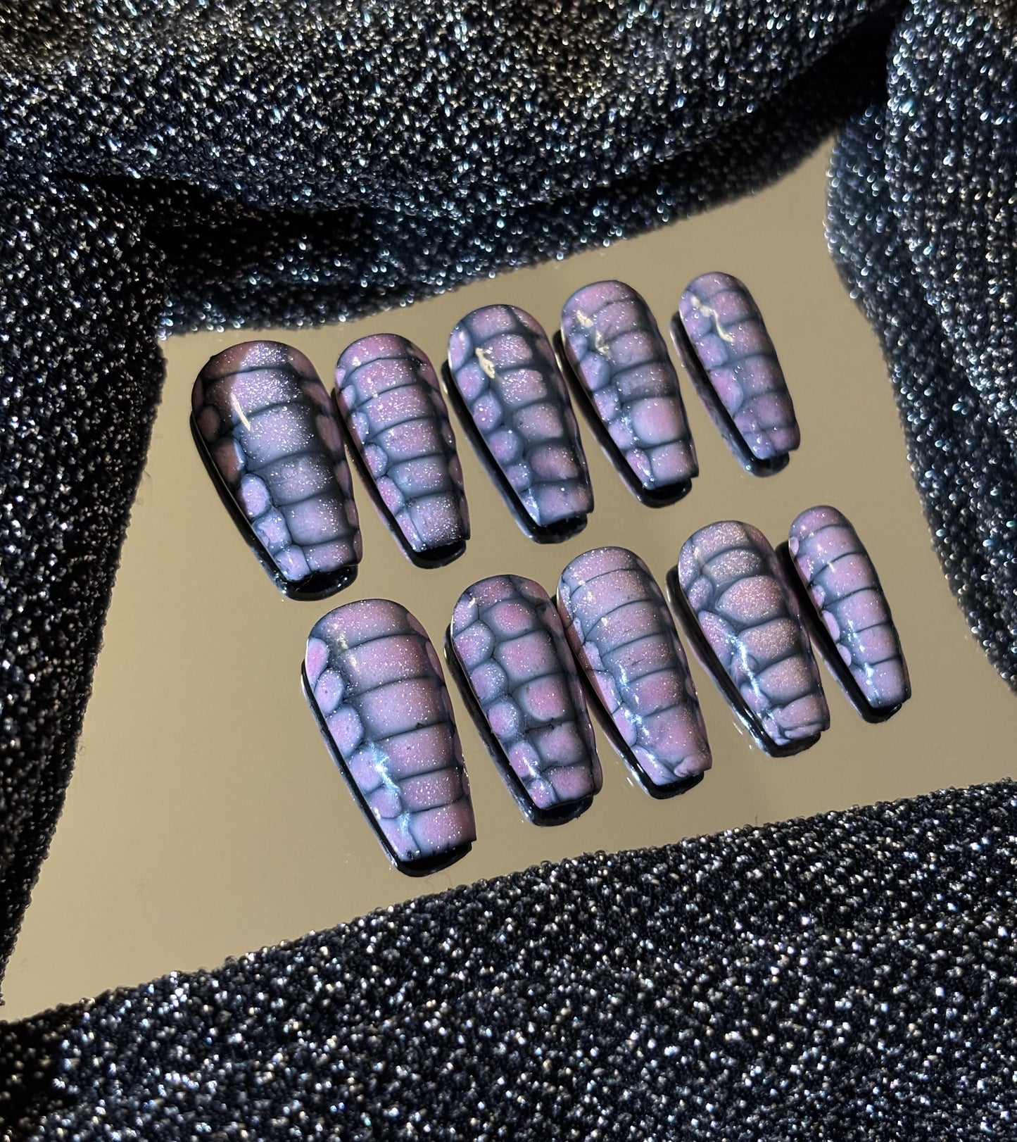 Venom Luxe – Luxury Snake Print Press-On Nails with Black Scales